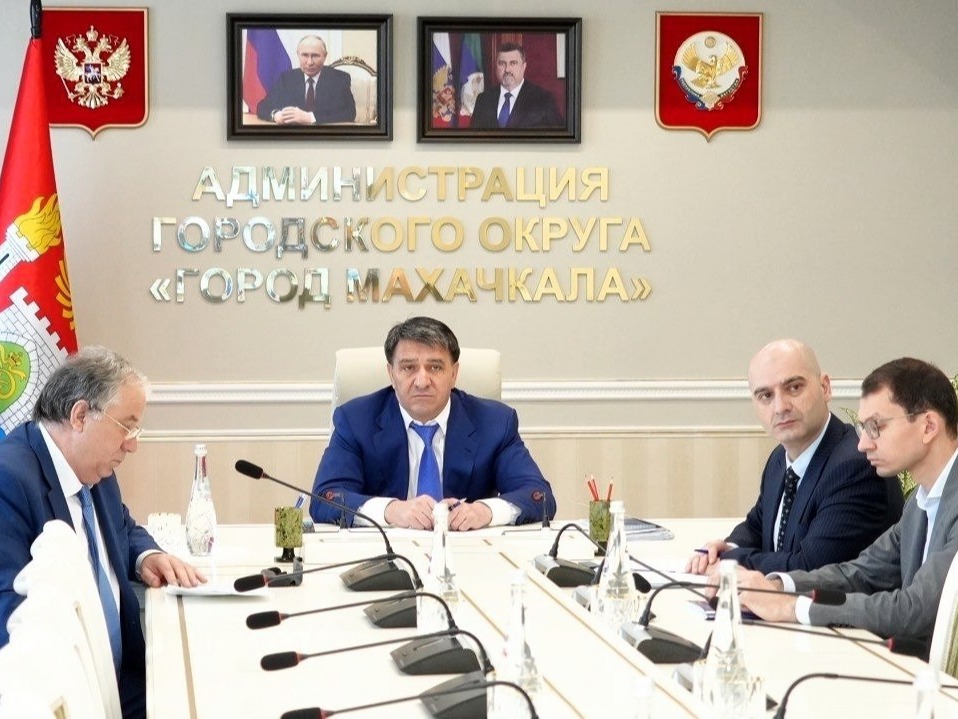 Глава Махачкалы принял участие в заседании Правительства РД.