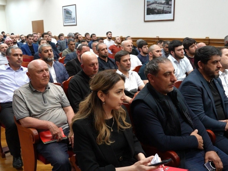 Джамбулат Салавов потребовал ускорить обследование подтопленных домов.